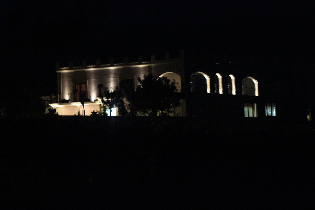 Вілла Agriturismo Al Passaggio Di Pirro Miglionico Екстер'єр фото